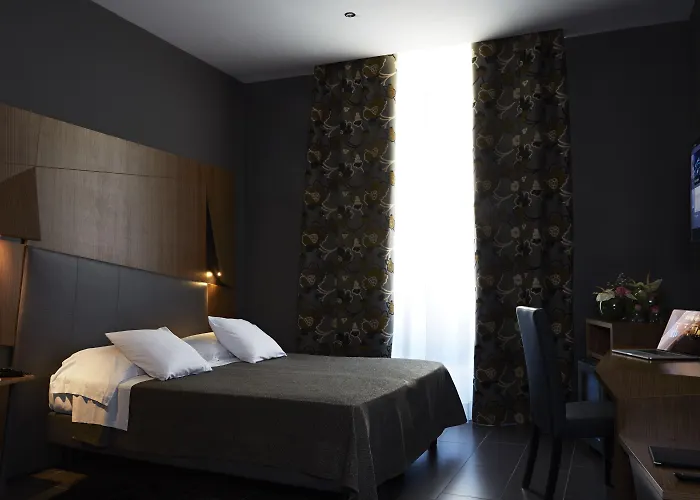 Hotel The Building 4*